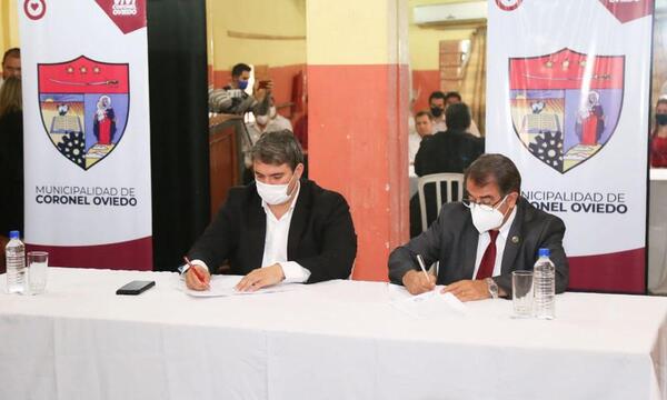 Municipalidad de Coronel Oviedo y la UNCA firman convenio de cooperación interinstitucional – Prensa 5