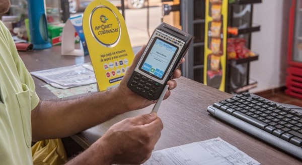 Tarjetas de crédito aumentaron 33% y de débito 37%