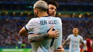 Messi dedica emotivo posteo al Kun tras retiro