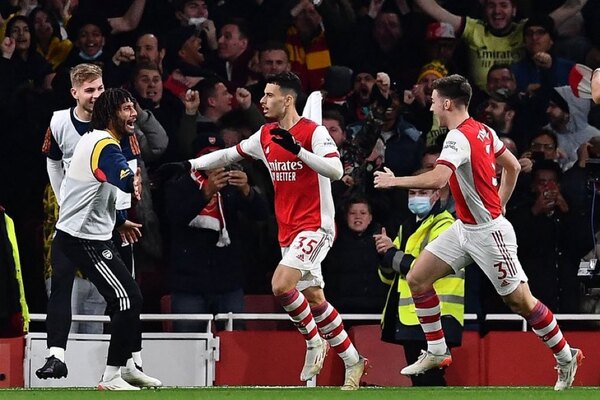Arsenal derrota al West Ham y se coloca en puestos de Champions League