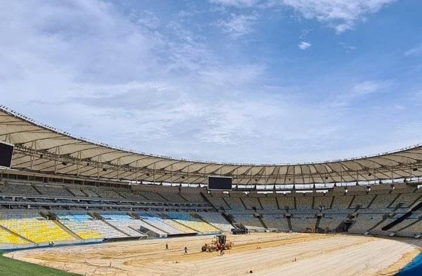 Diario HOY | El Maracaná luce como una cancha de tierra antes de adoptar césped híbrido