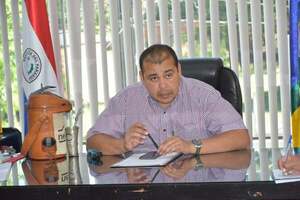 «Jornaleros y contratados de la Municipalidad de Ayolas hambreados por falta de cobros»