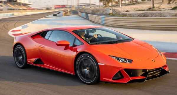 Un Lamborghini y eventualmente 1.306 cubiertas entrarían en el próximo remate de Aduanas