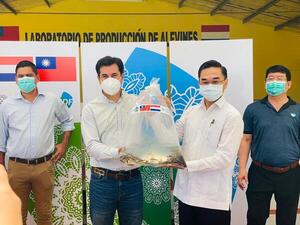 Taiwán entregó 30.000 alevines de surubí en el «Día de Campo 2021»