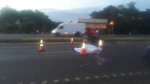 Joven ciclista fallece arrollado en el km 12 de CDE - La Clave