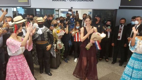 Impresionante recibimiento a Nadia Ferreira en el aeropuerto: “Jamás me imaginé llegar a esto”