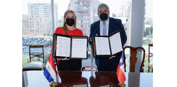 Banco Itaú, Mastercard y el Ministerio de la Mujer realizan alianza para la digitalización de las mujeres