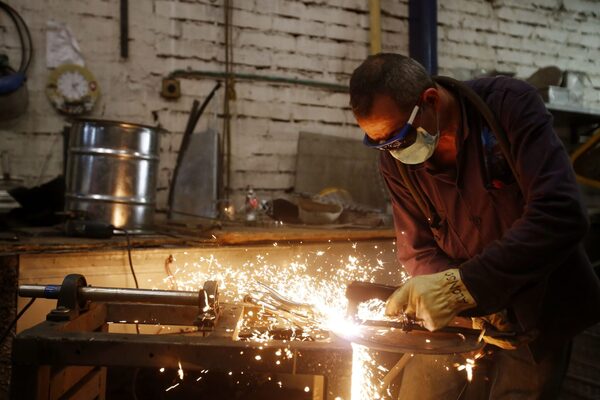De taller a empresa: Colombianos surgen fabricando extractores y ventiladores - MarketData