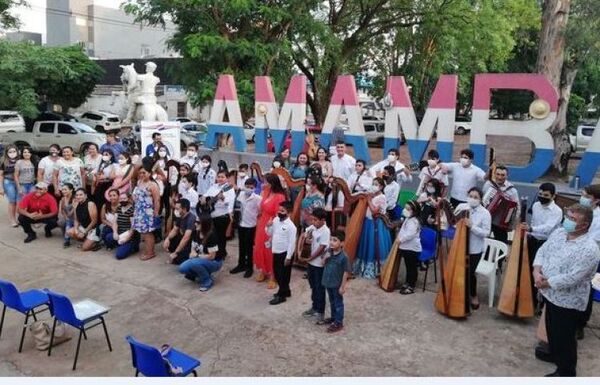 Escuela de Arpas y Guitarras de la Gobernación cerró sus actividades del año en Amambay