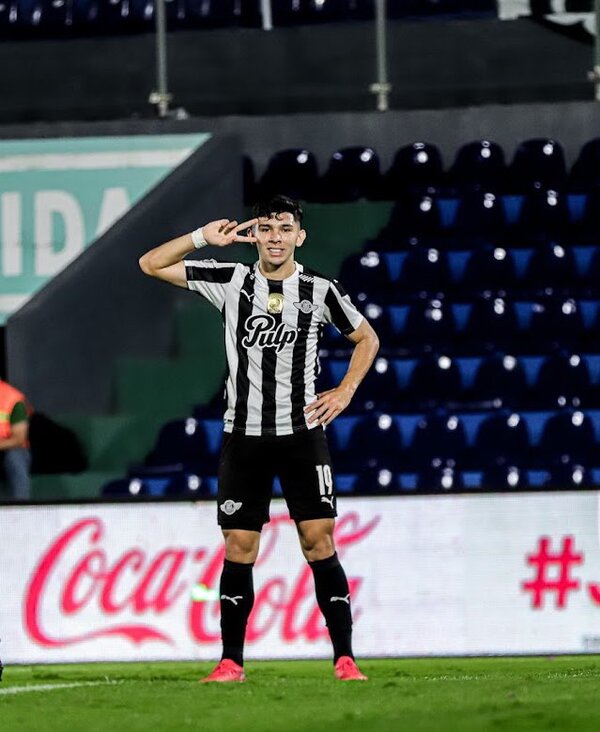 Julio Encisco: "Tacuara Cardozo me da muchos consejos; es como un padre"