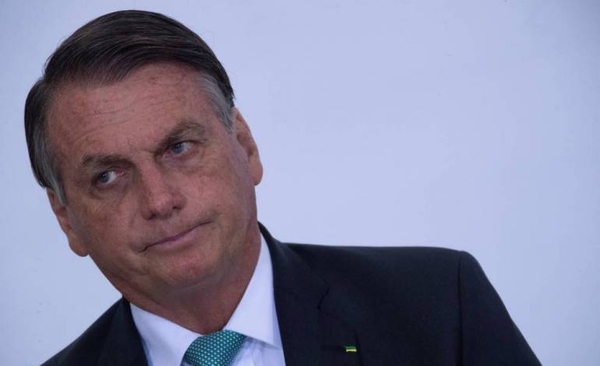 Diario HOY | Bolsonaro pide divulgar nombres de quienes aprobaron vacuna para niños