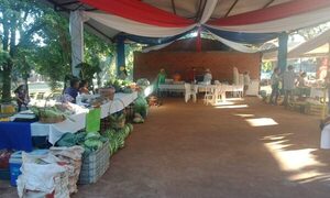 Comenzó feria de productores en Franco