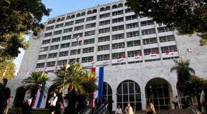 La moda “pasacalles de escrache” llegó al Poder Judicial - Te Cuento Paraguay