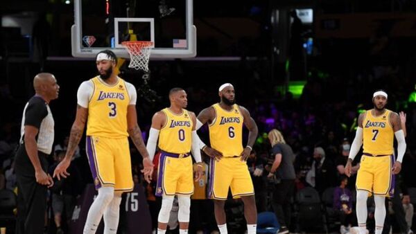 Los Ángeles Lakers, en problemas: pierden a una de sus estrellas por protocolos de COVID-19