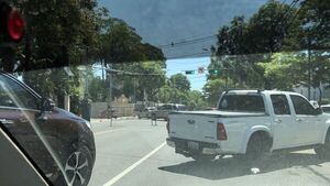 Cierran avenida Mariscal López por movilización de antivacunas