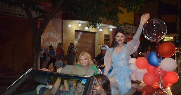 La Nación / Hermoso recibimiento a Nadia Ferreira en su ciudad natal, Villarrica