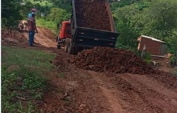 Municipalidad y Gobernación encaran mantenimiento vial en Romero Cue y Cerro Corá’i