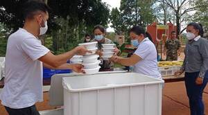 ITAIPU acompaña vacunación domiciliaria con alimentos para brigadas y apoyo logístico
