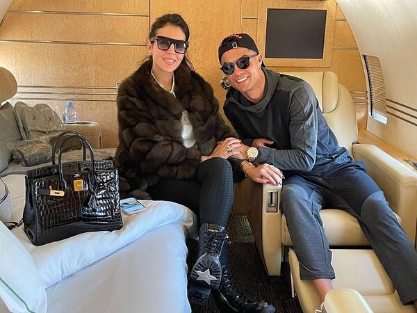 Cristiano Ronaldo y Georgina Rodríguez revelaron el sexo de sus bebés en camino - Gente - ABC Color