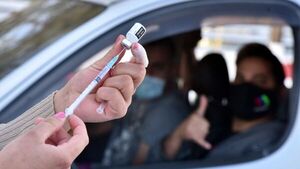 Salud establece un intervalo de 4 meses para terceras dosis
