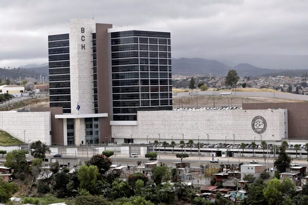 La deuda externa de Honduras sube a 11.115,7 millones de dólares en diez meses - MarketData