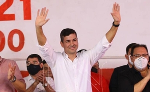 Diario HOY | Jóvenes con honor invitan "Afíliate con Santi"