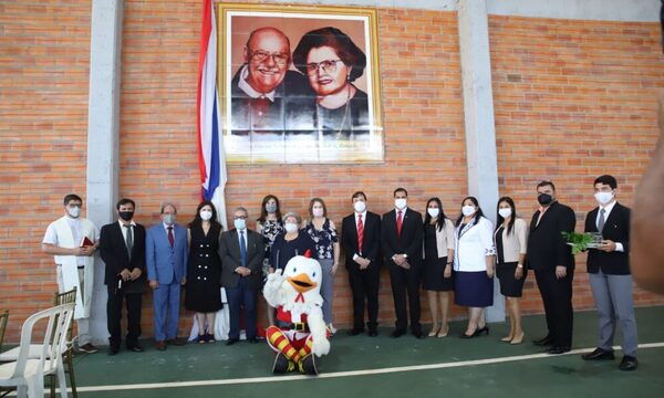 Inauguración del Polideportivo “Doña Blanca y Don Daniel”, donación de Granja Avícola La Blanca al Colegio Blanca Spinzi de Talavera
