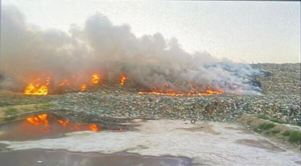 Incendio en el vertedero de El Farol en Chaco’i