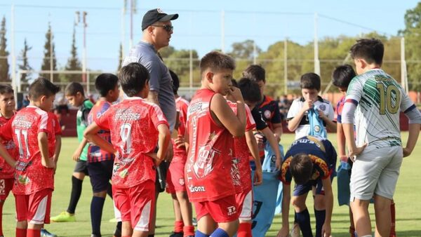 LOS GRANDES ESTUVIERON OJEANDO POR EL DEPARTAMENTO