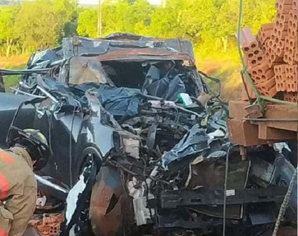 Pareja muere en brutal accidente de tránsito en Naranjito - Noticiero Paraguay