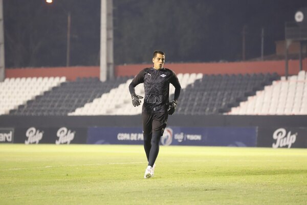 Carlos Servín vuelve a casa: Jugará en Tacuary en el 2022