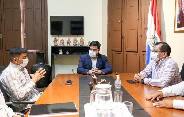 Apuntan a la revitalización integral del casco histórico de Areguá