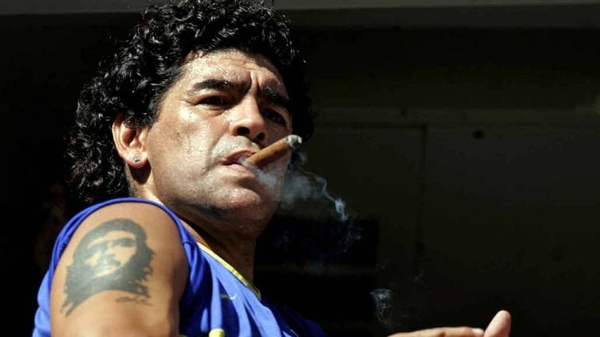 Diario HOY | Desde una corbata a una casa, subastan bienes de Maradona en Argentina