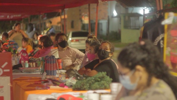 FERIA DE FIN DE AÑO EN LA COSTANERA - El Observador