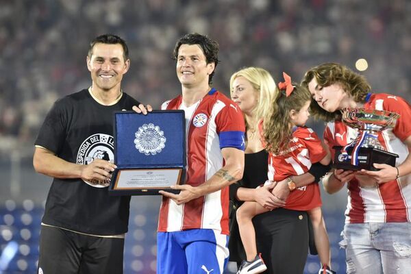 La despedida de Nelson Haedo: el último rugido del León Guaraní - Fútbol - ABC Color