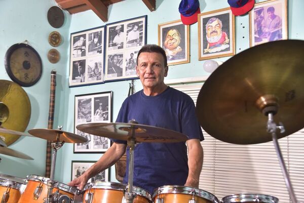 Haciendo ruido para el día del baterista - ABC Revista - ABC Color
