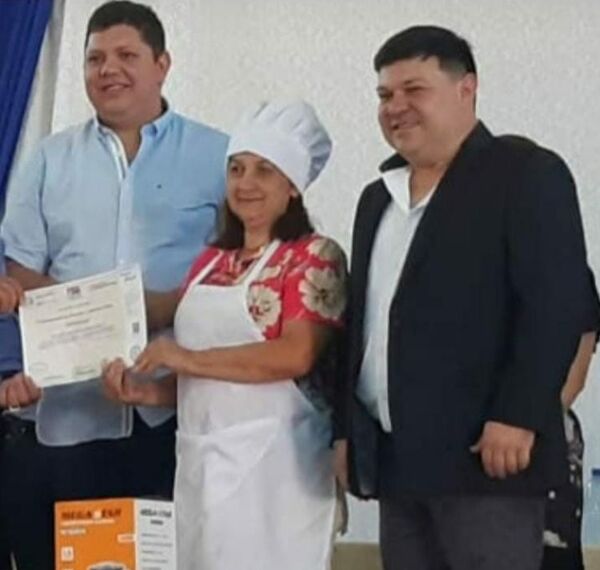 Intendente realiza actividad para cubrir deuda de su correligionario saliente en Capitán Bado