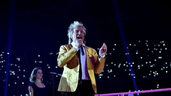Rod Stewart admite agresiones en disputa en hotel de Florida