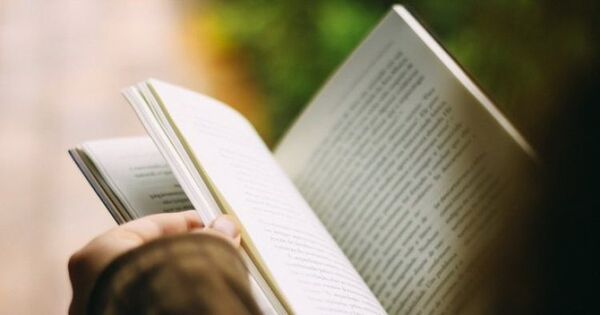 Últimos días de la convocatoria al XXIII Premio Gloria Fuertes de poesía joven