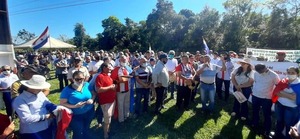 Exobreros de Itaipu vuelven a manifestarse desde este lunes - La Clave