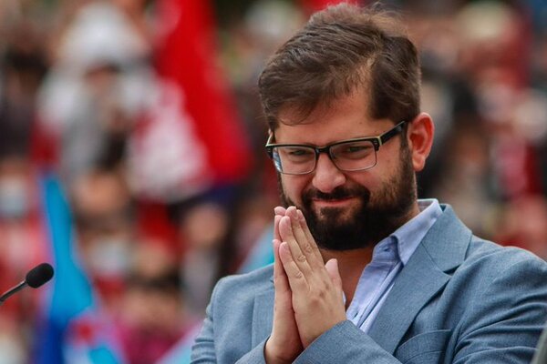 Candidato de la izquierda gana elecciones en Chile (video)