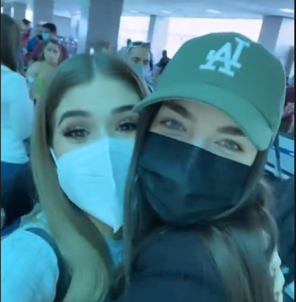 Encuentro fortuito de reinas: Nadia Ferreira y Bethania Borba se cruzan en Panamá