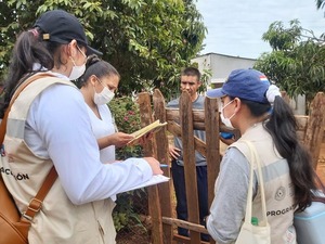 En una semana, brigadas inmunizaron en más de 25 mil casas del Monday y Acaray - La Clave