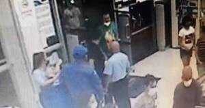 La Nación / Ebrio disparó contra un supermercado tras negarse a usar tapabocas