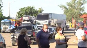 Migraciones reorganiza el paso Clorinda-Falcón por alta concurrencia · Radio Monumental 1080 AM