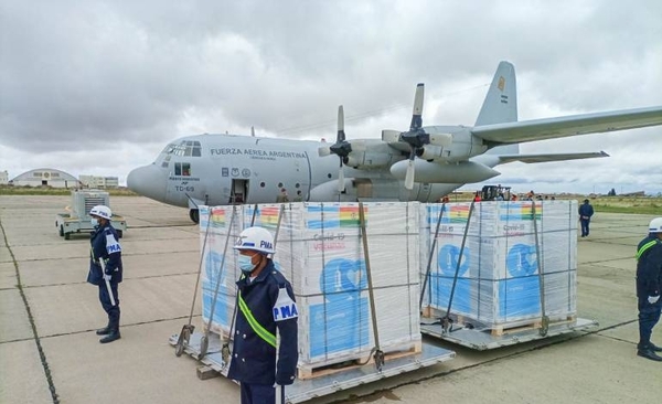 Diario HOY | Bolivia recibe un millón de vacunas AstraZeneca donadas por Argentina