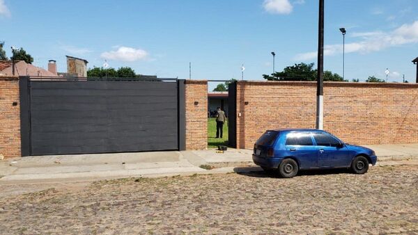 Familia busca recuperar dos lotes presuntamente invadidos en Villa Elisa