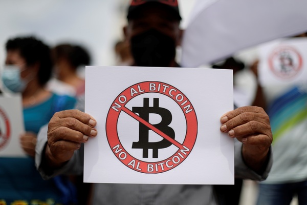El Icefi recomienda liquidar un fondo salvadoreño en bitcóin y darlo al presupuesto - MarketData