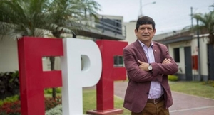 Diario HOY | Lozano es reelegido presidente de Federación Peruana en elecciones sin rival
