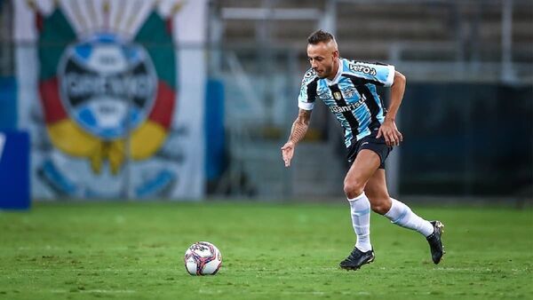 Sao Paulo anuncia el fichaje del lateral Rafinha